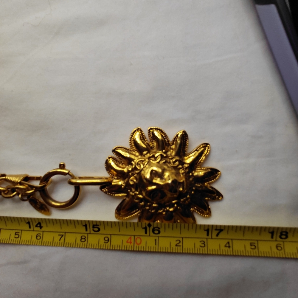 Chanel Vintage Gold Plated Leo Lion Sun CC Medallion Pendant Necklace - Picture 12 of 15